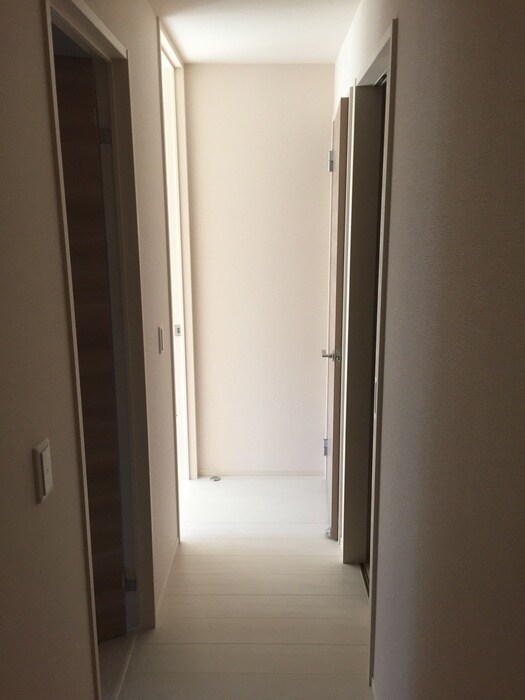 物件内観写真20　(廊下)