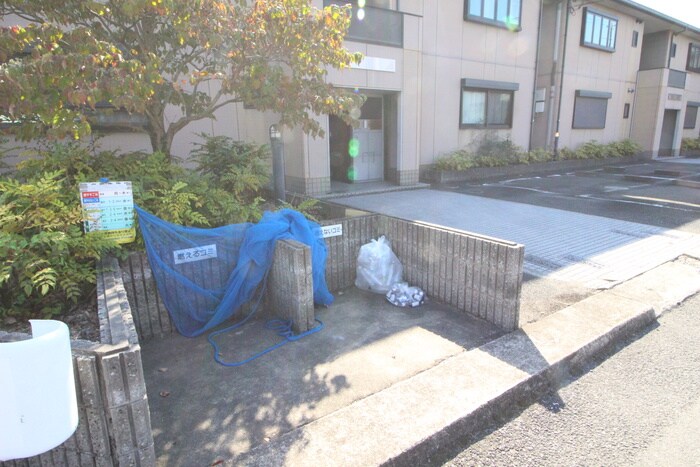 物件外観写真5　(周辺環境)