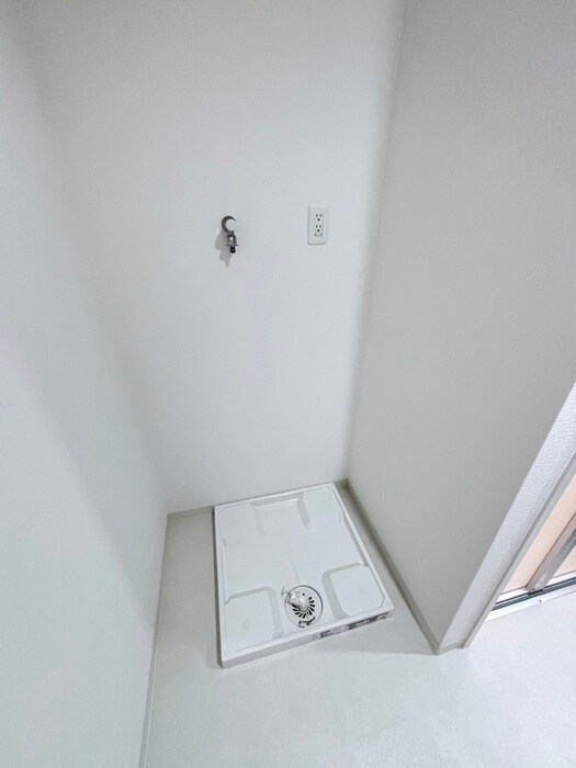 物件内観写真18　(洗濯機置場)