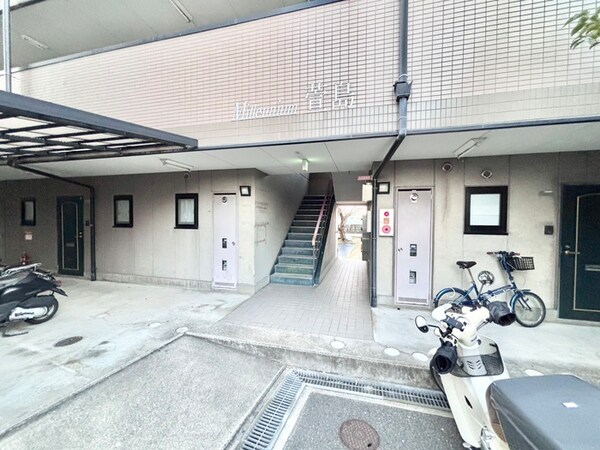 エントランス部分