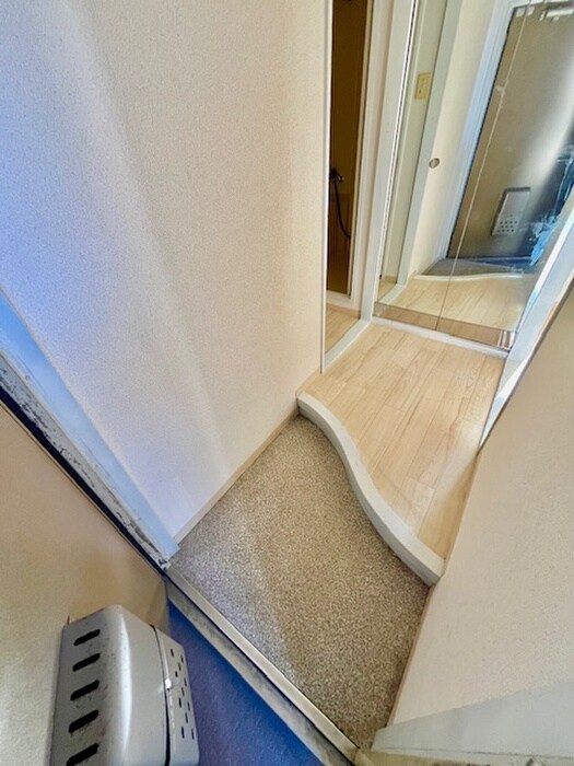 物件内観写真7　(玄関)