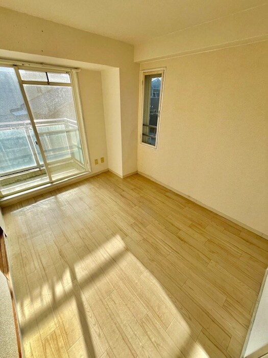 物件内観写真15　(居室)