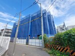 建築中