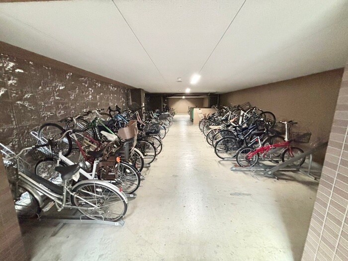 アンビエント京都駅前(506)の駐輪場