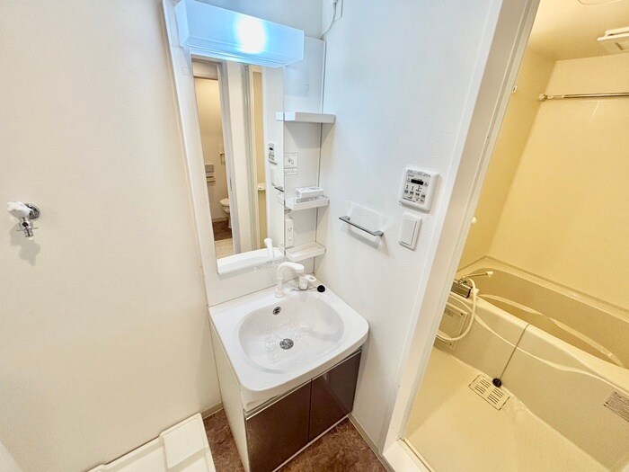 物件内観写真13　(洗面)