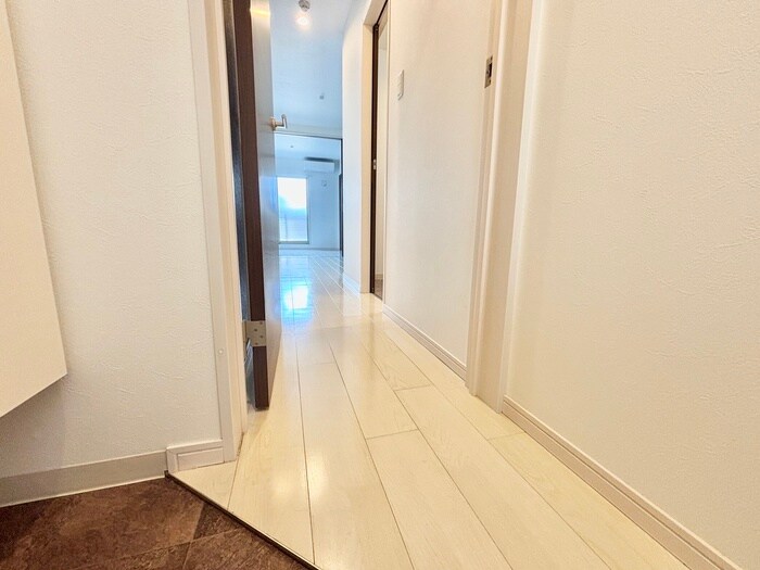 物件内観写真19　(廊下)
