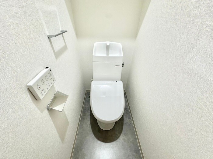 物件内観写真13　(トイレ)