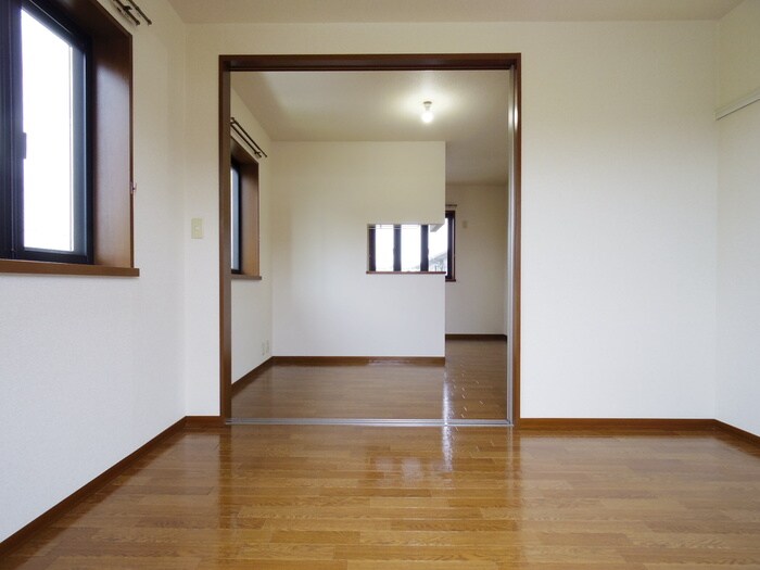 物件内観写真6　(居室)