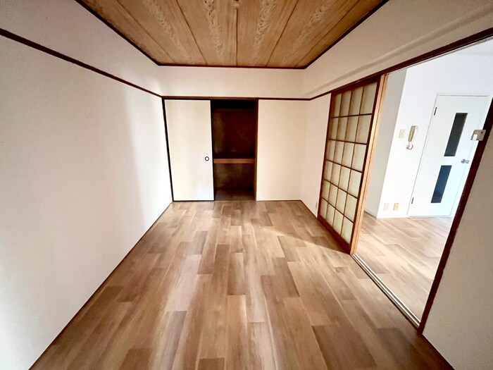 物件内観写真9　(居室)