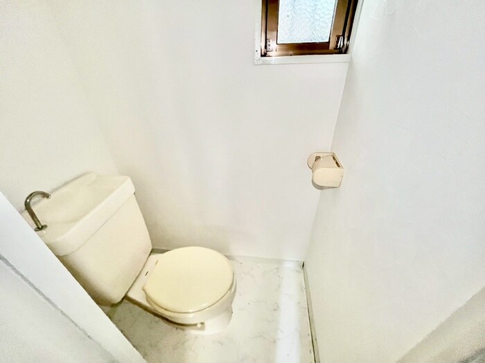 物件内観写真16　(トイレ)