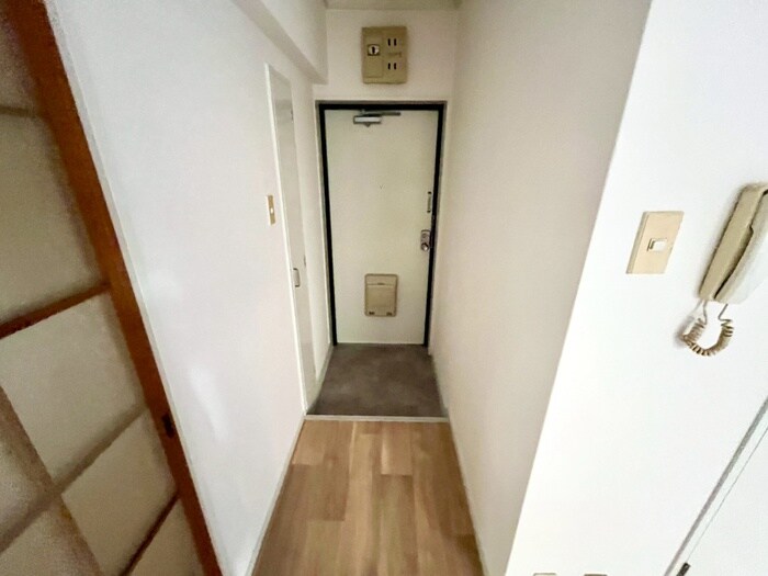 物件内観写真19　(玄関)