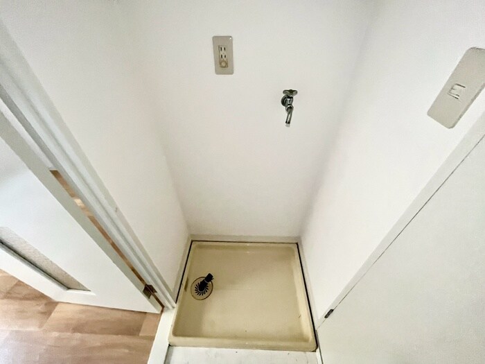 物件内観写真22　(洗濯機置場)