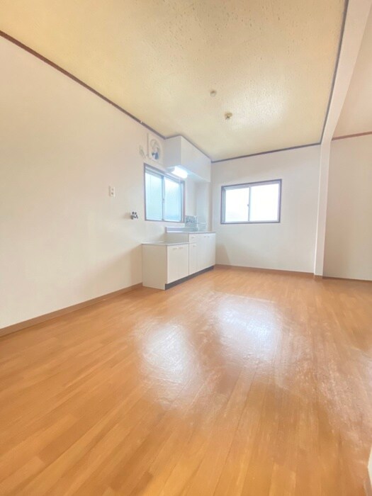 物件内観写真8　(居室)