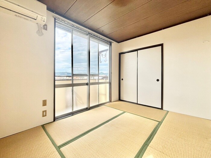 物件内観写真8　(居室)