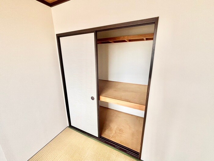 物件内観写真15　(収納)