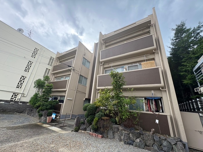 マンション藤の外観写真