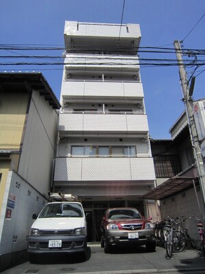 井忠ビル外観写真