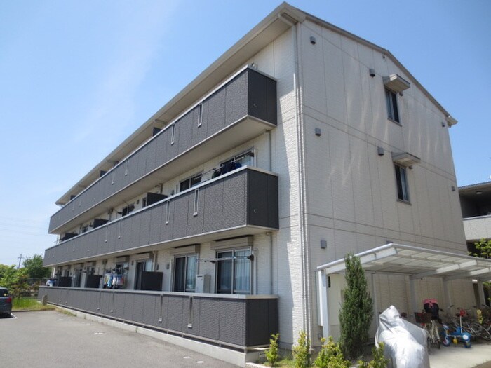 物件外観写真1　(外観写真)