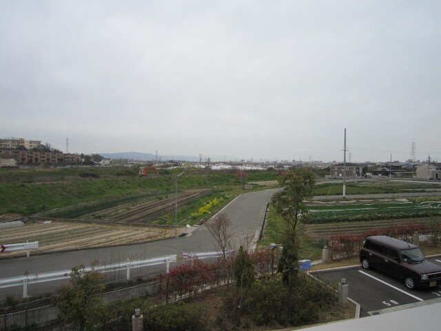 物件内観写真22　(室内からの展望)