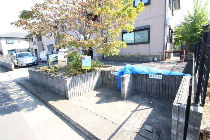 物件外観写真4　(周辺環境)