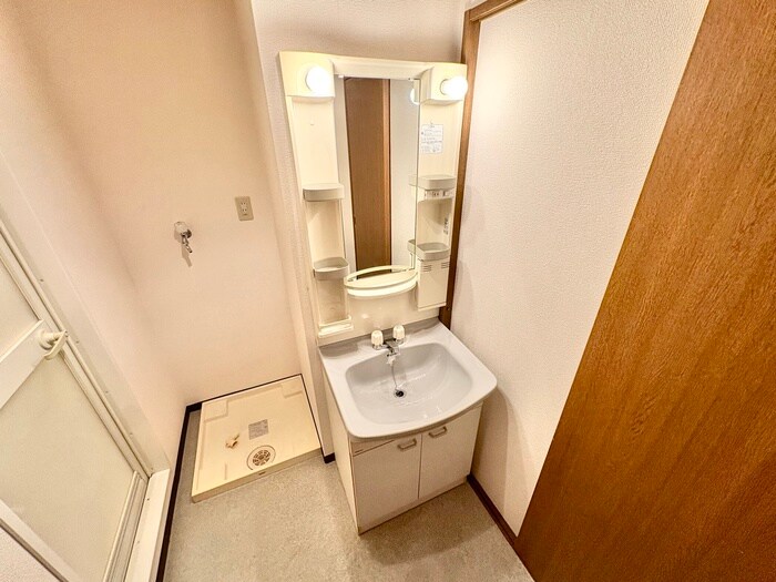 物件内観写真12　(洗面)