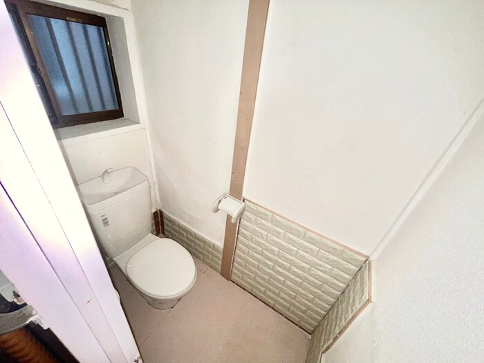 物件内観写真9　(トイレ)