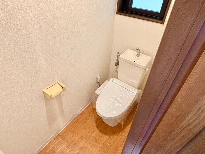 物件内観写真9　(トイレ)