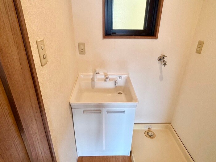 物件内観写真11　(洗面)