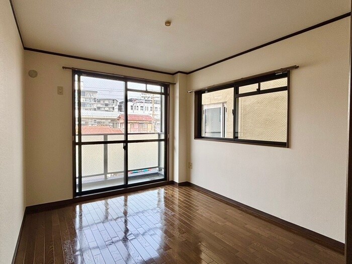 物件内観写真18　(居室)