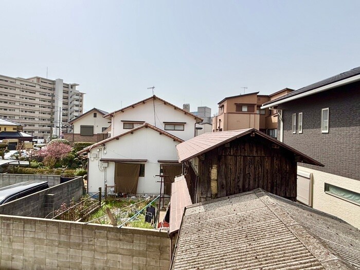 物件内観写真22　(室内からの展望)