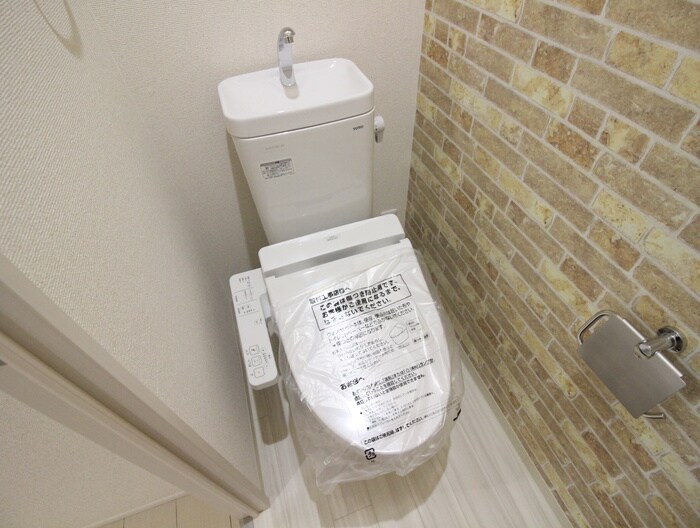 物件内観写真15　(トイレ)