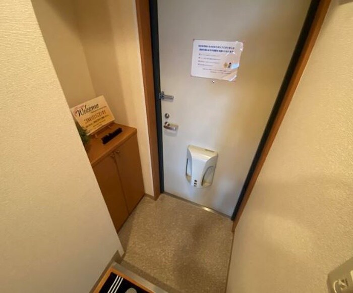 物件内観写真17　(玄関)