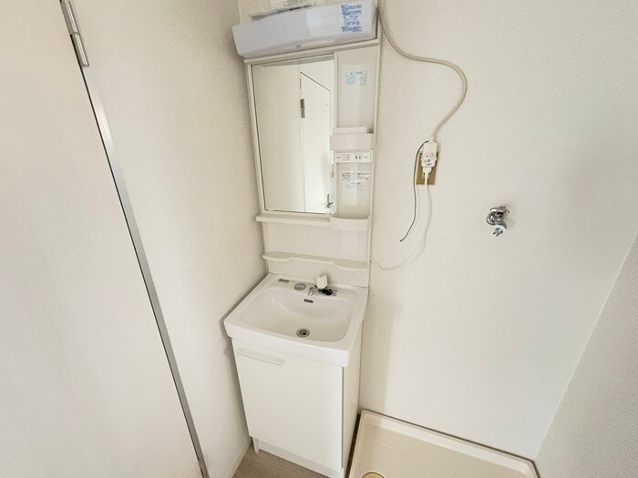 物件内観写真11　(洗面)