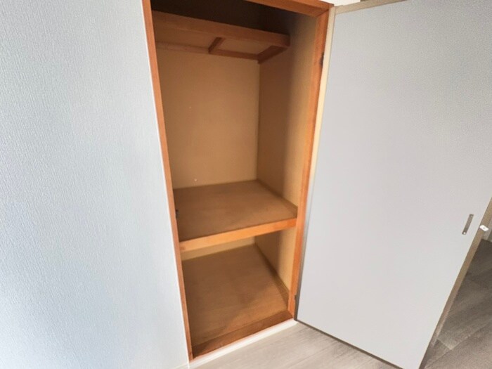 物件内観写真16　(収納)
