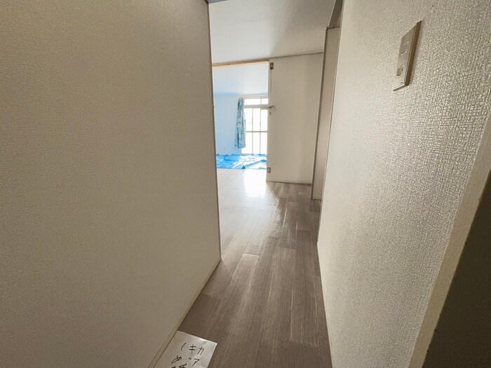 物件内観写真17　(廊下)