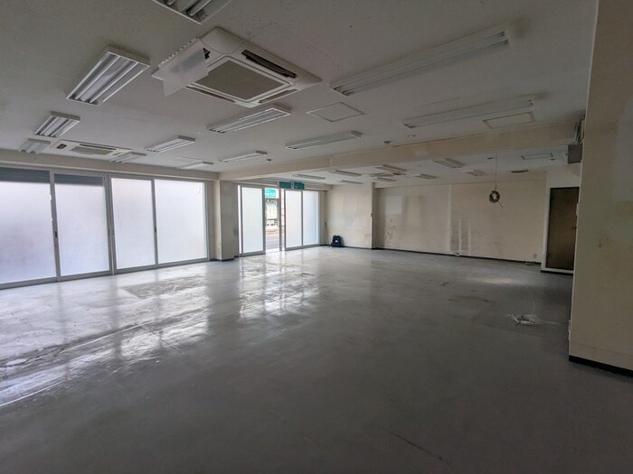 物件内観写真11　(居室)