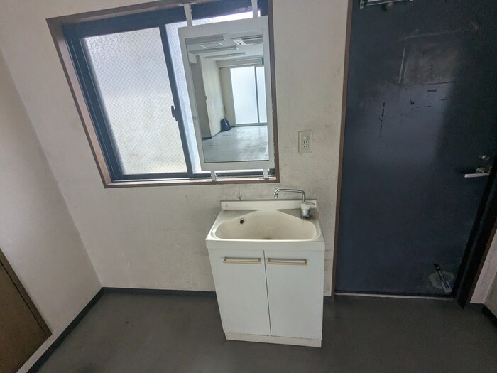 物件内観写真14　(洗面)