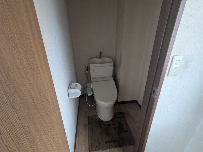物件内観写真15　(トイレ)