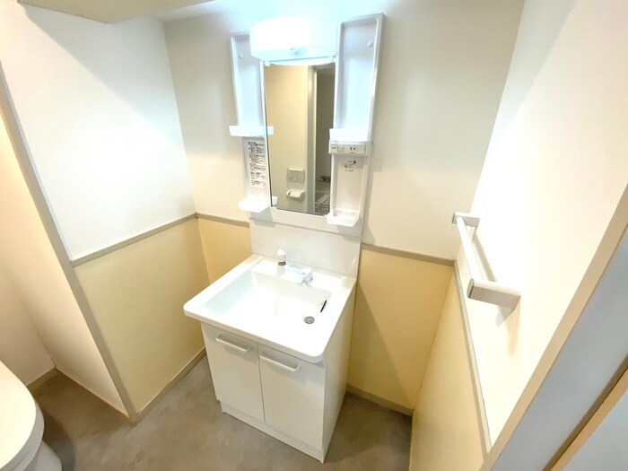 物件内観写真11　(洗面)