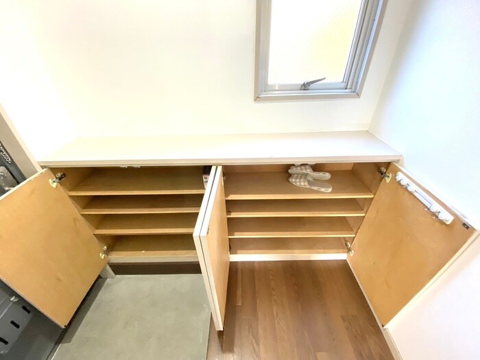 物件内観写真18　(収納)