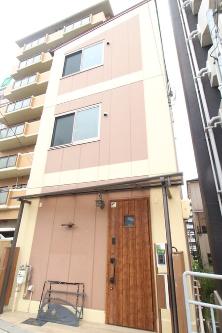 大阪市北区天神橋八丁目貸家外観写真