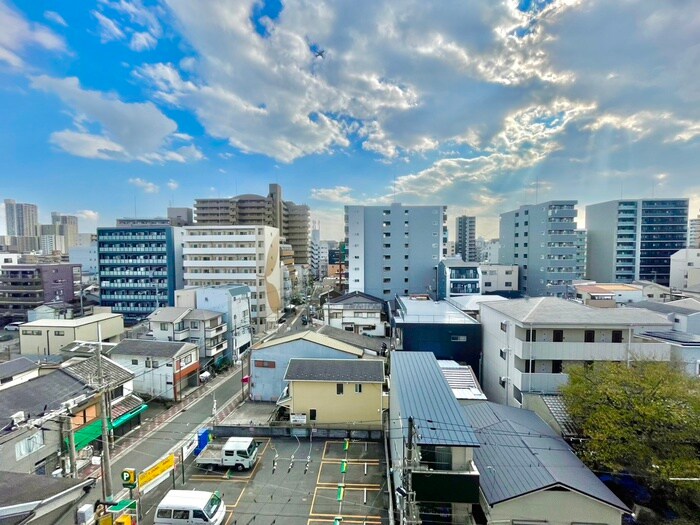 物件内観写真9　(室内からの展望)