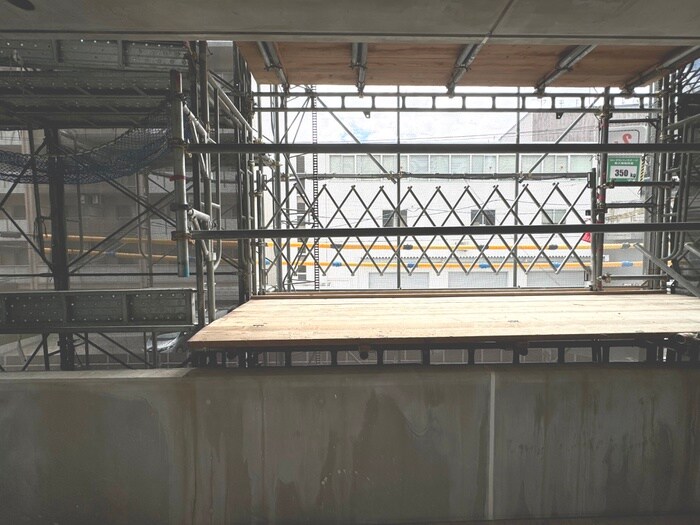 物件内観写真18　(室内からの展望)