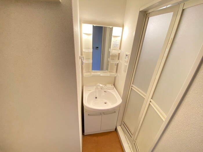 物件内観写真12　(洗面)