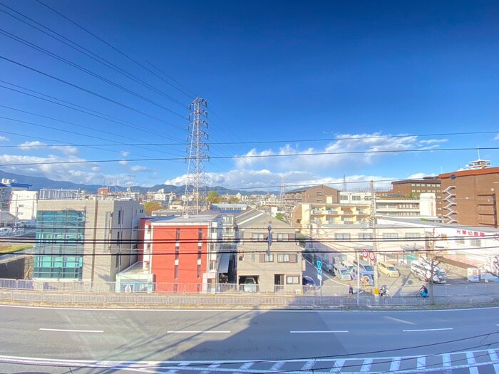 物件内観写真22　(室内からの展望)