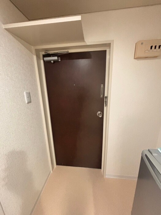 物件内観写真17　(玄関)