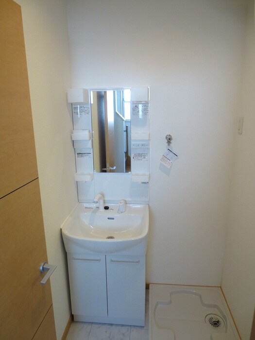 物件内観写真10　(洗面)