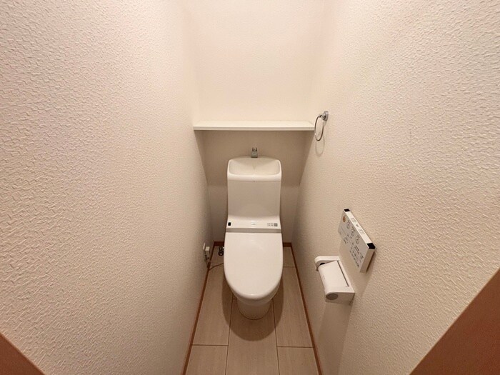 物件内観写真11　(トイレ)