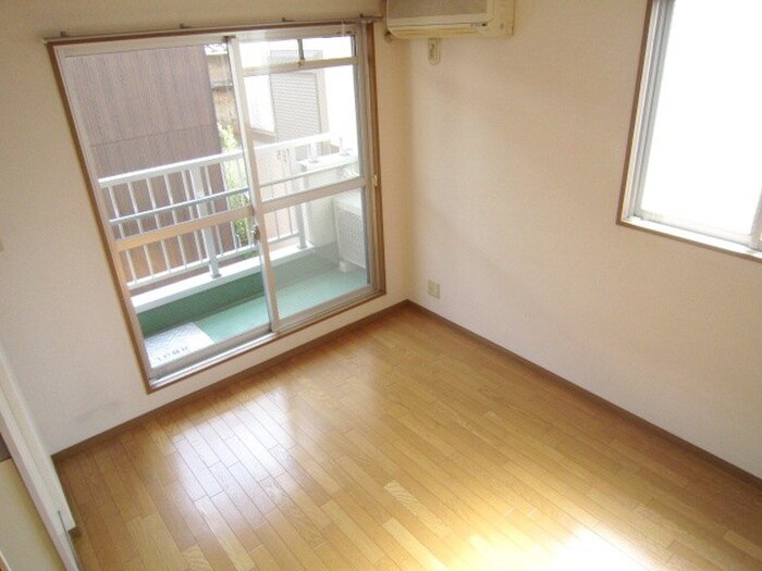 物件内観写真13　(居室)