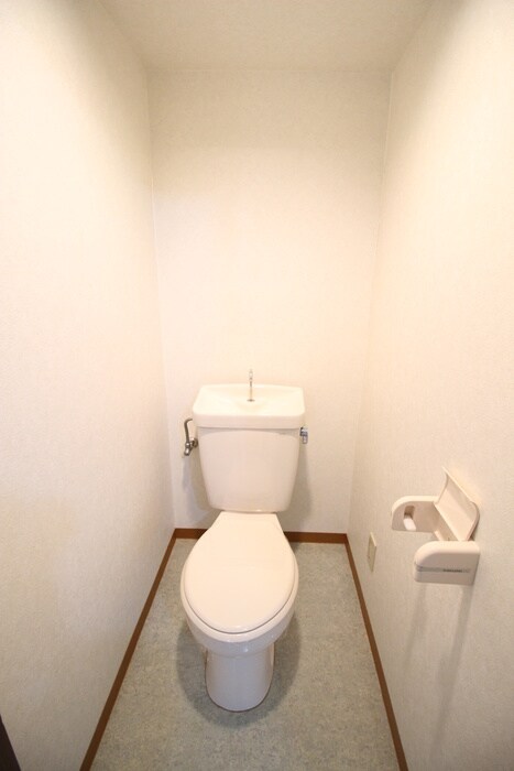 物件内観写真11　(トイレ)